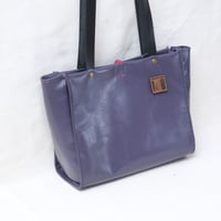 Image 2 of Ode to Charlie 2.0 smooth violet with hot pink