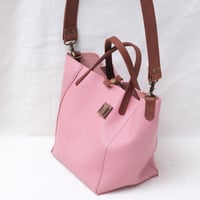 Image 4 of 3-Panel Two-way Tote in pebbled retro pink