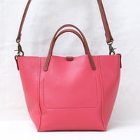 Image 3 of 3-Panel Two-way Tote in pebbled happy red