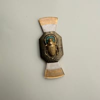Broche « APIS »