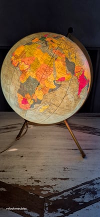 Image 2 of Globe terrestre vintage tripode doré, lumineux, CartesTaride, années 60