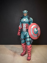 Image 4 of 001/001 CAPCOM CAP RESIN ART TOY OPTIONS