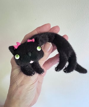 Image of Lazy Black Cat Scarf for Blythe Dolls 