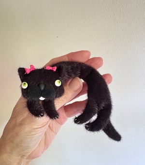 Image of Lazy Black Cat Scarf for Blythe Dolls 
