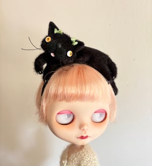 Image of Lazy Cat Headband for Blythe Dolls in Black
