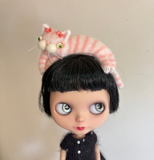 Image of Lazy Tabby Cat Headband for Blythe Dolls 