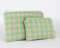 Image 3 of Pochette · vichy vert & rose