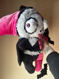 Image 2 of Jingle Gibbie