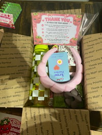 Image 2 of Charming sweet scoops