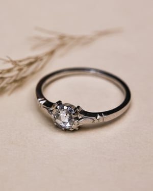 Image of Platinum 4.49mm 'Fleur de Lys' rose-cut diamond ring (LON252)