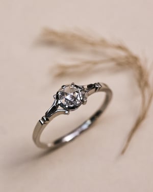 Image of Platinum 4.49mm 'Fleur de Lys' rose-cut diamond ring (LON252)