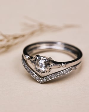 Image of Platinum 4.49mm 'Fleur de Lys' rose-cut diamond ring (LON252)