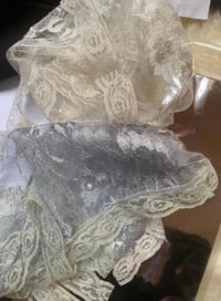 Image 2 of Bandana gris dentelle