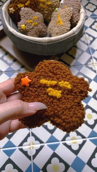 Image 4 of burnt cookie keychain
