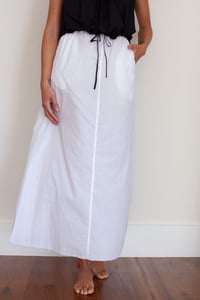Image 3 of Bubble Top + White Straight Skirt