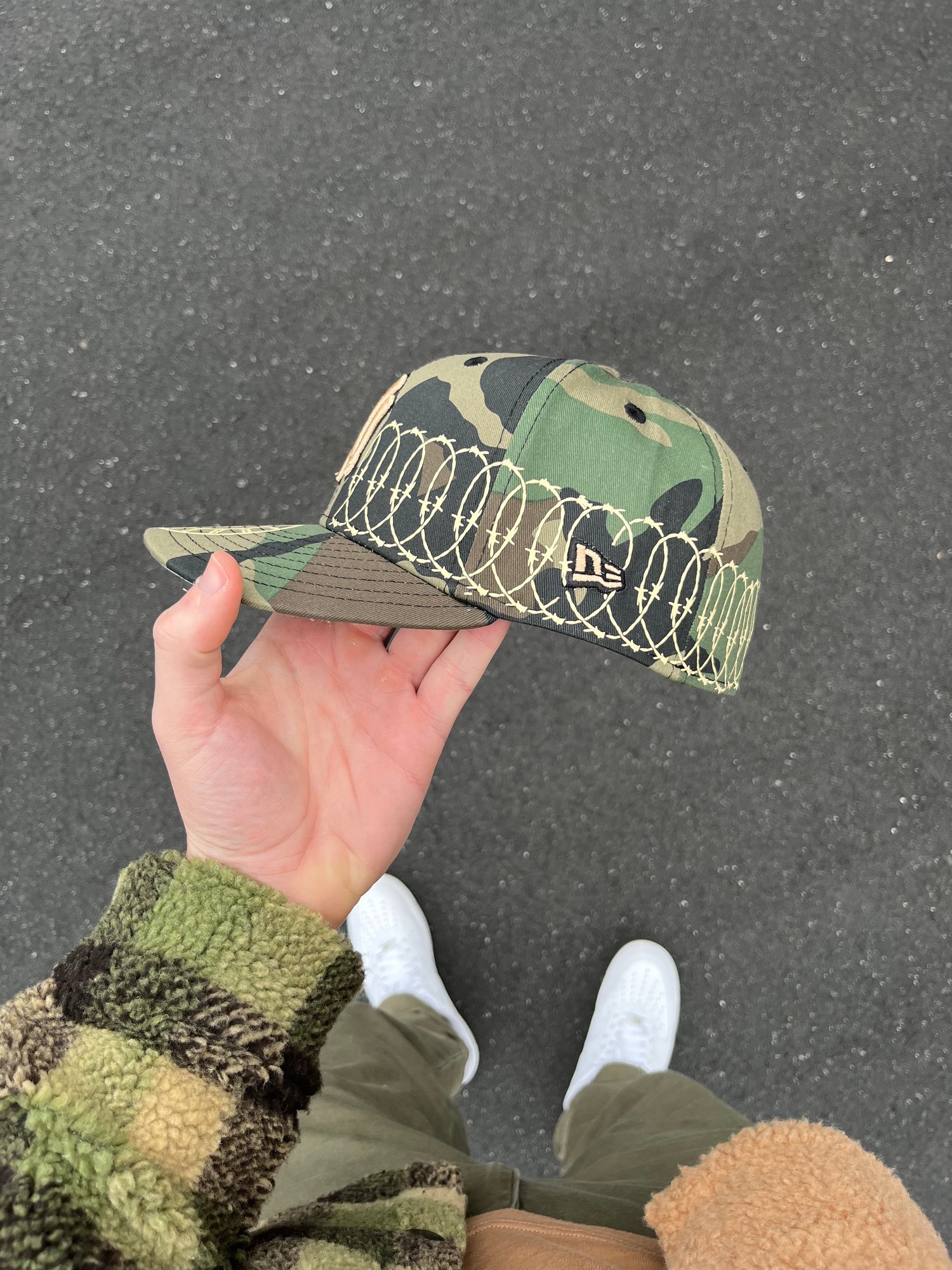 Image of  FULL BARB VINTAGE CAMO NY YANKEES CUSTOM FITTED CAP