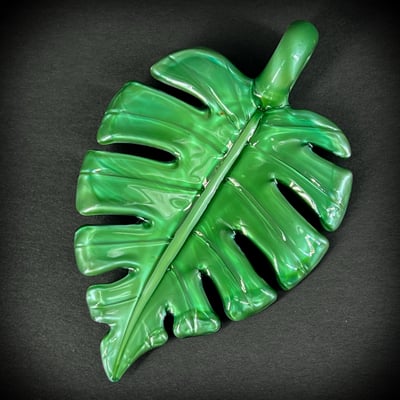 Image of Shiny Green Monstera Leaf Pendant