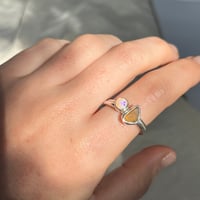 Image 3 of OPAL/AMBER RING (Q)