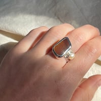 Image 1 of AMBER/PEARL ARMOUR RING (J)