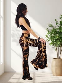 Image 9 of Tie Dye High Cinch Waist Flare Pants - Black Tan Brown - 31