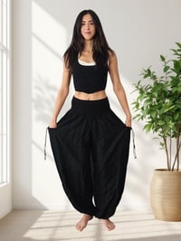 Image 9 of Harem Pants with Pockets, Boho Festival Trousers, Smocked Waist Lounge Pants, Unisex Black-510