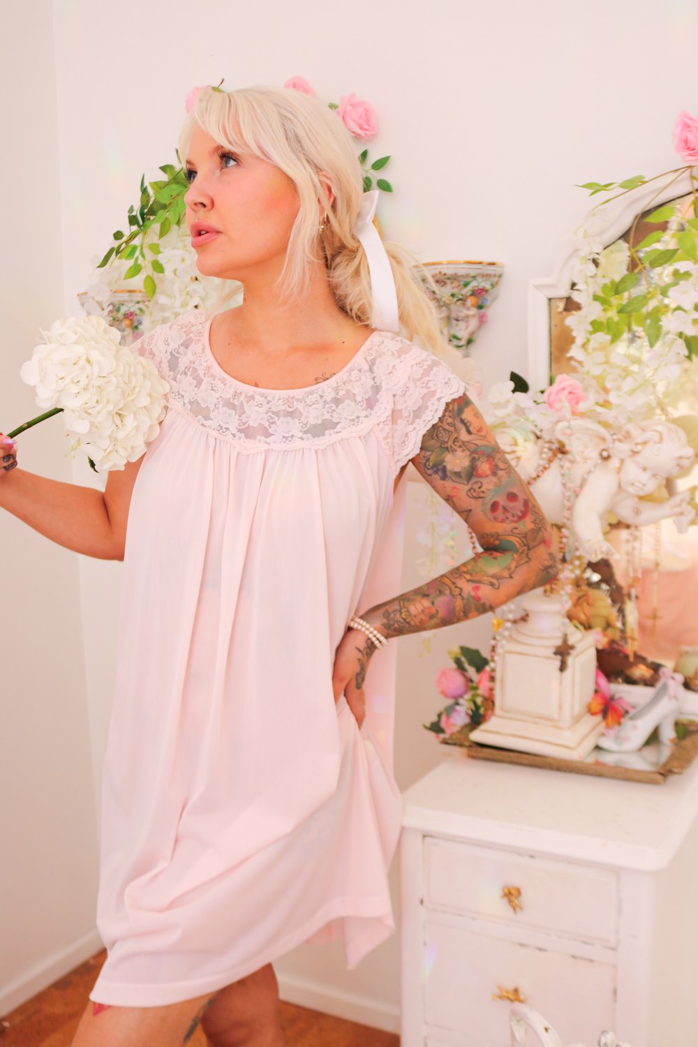 Vintage 1970s Gilead Sweet Pastel Pink Nightgown with Rounded Neckline (Medium)