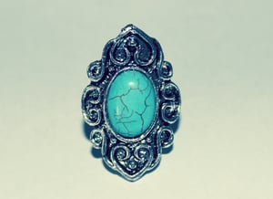 Image of small Turquoise stone ring