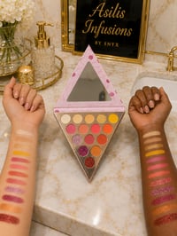 Image 2 of Tri Pink Eyeshadow Pallet