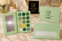 Image 4 of The green shadow pallet