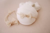 Almond butter bow 2