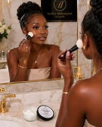 Image 2 of Mineral Translucent Finishing Powder