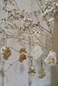 Image 1 of recycelte ohrringe aus wandfragmenten