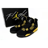 Image 7 of Air Jordan 4 Thunder