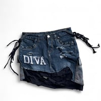 Image 3 of Diva