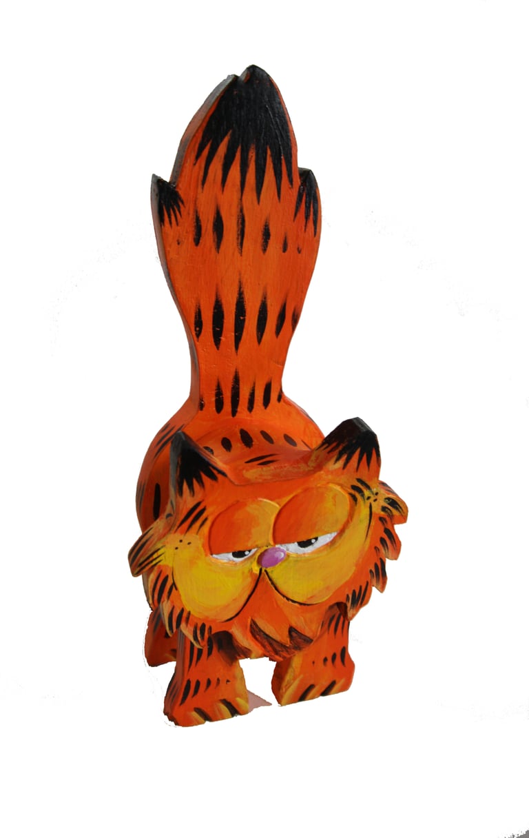 GARF STATUE 