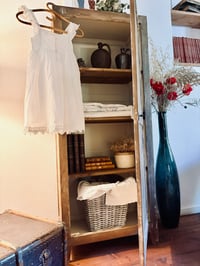 Image 2 of Armoire parisienne rénovée - Blanche