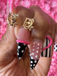 DIOR Studs 