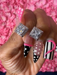 Silver 🧊 Studs 