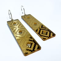 Image 4 of mitla II / acrylic / gold
