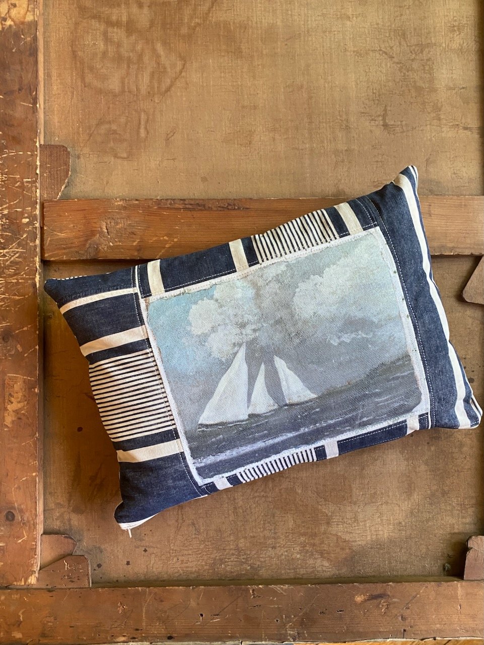 Image of White sails pillow