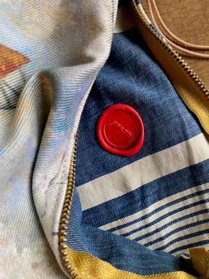 Image of two sails pouch