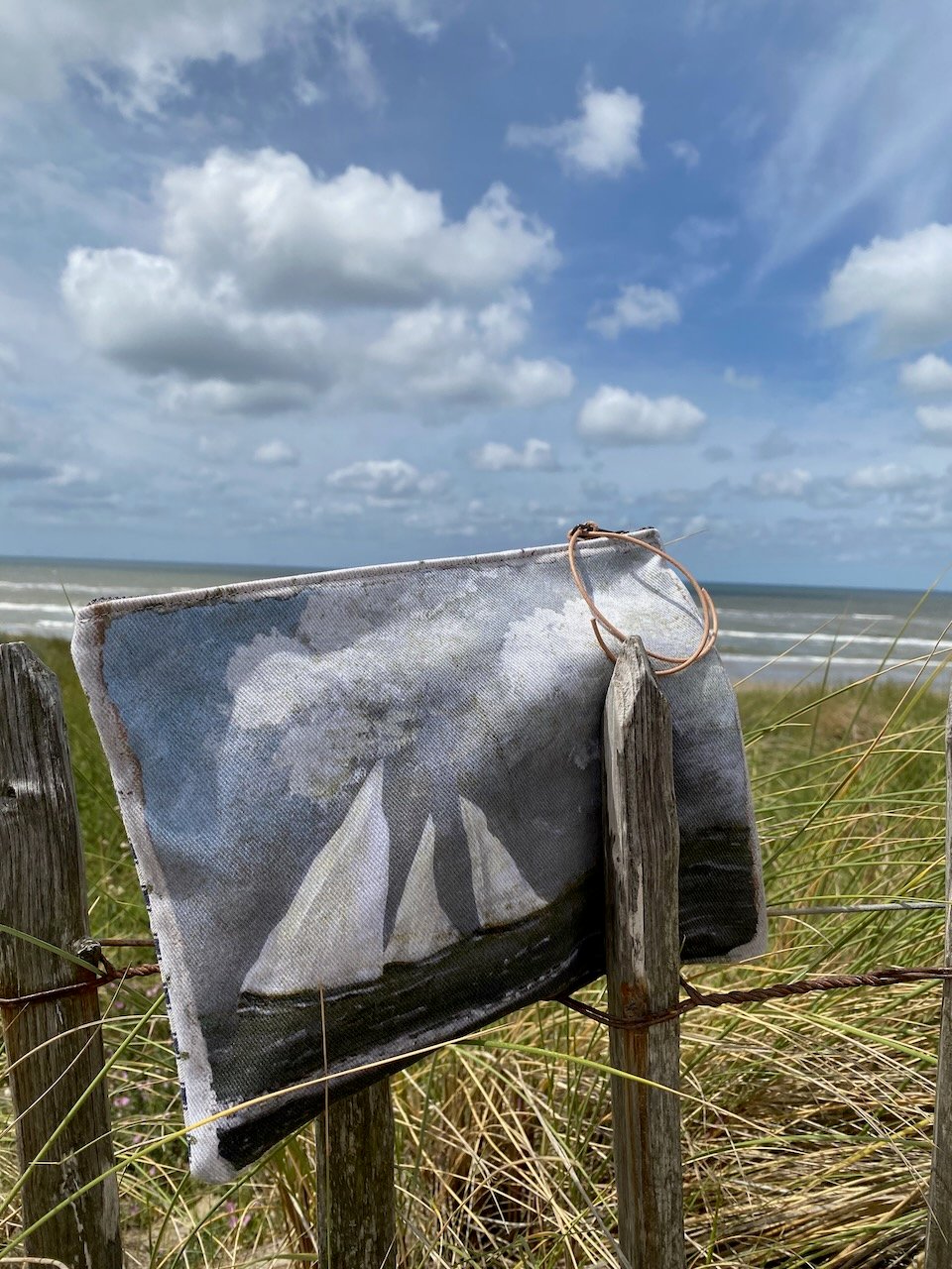 Image of white sails pouch