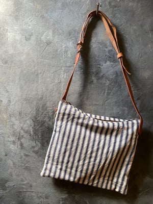Image of two sails bag
