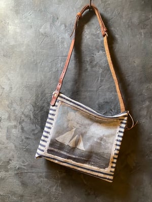 Image of white sails bag
