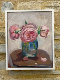 Image 5 of Pink roses in mustard jar on table