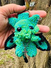 Image 1 of  Micro Crochet Cthulhu Cat Bag Charm- Green Meowthulu Purse Accessory-100% Cotton Yarn 