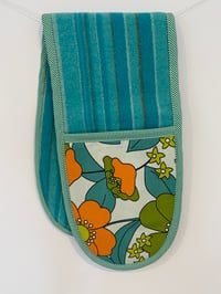 Image 1 of Teal Orange Oven Mitt