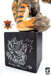 Image 11 of Tiger Bill Resin Statue