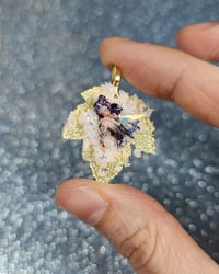 Image 2 of Galaxia - Collana con Mini Fata in Polymer Clay e Foglia (Collezione Winter Dreams)