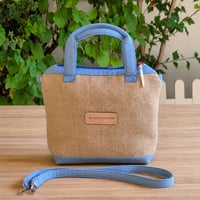Image 1 of Bolso saquito NUT en arpillera y denim en azul claro